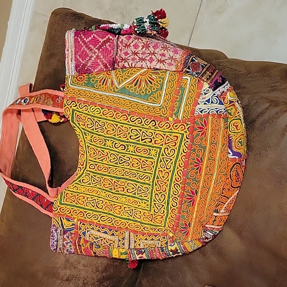 Vintage Embroidery  Banjara handbag - Picture 2 of 3